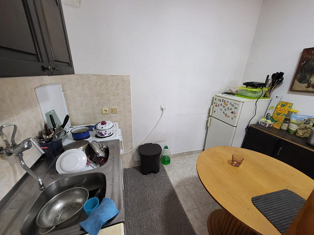 Two-bedroom apartment  in Petrovac in a quiet neighborhood within walking distance from the beach — photo 6